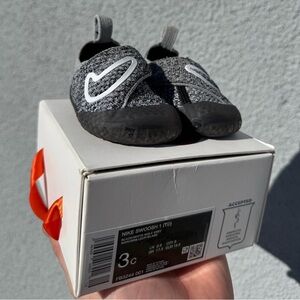 Nike Swoosh 1 Toddler Grey & Black Slip-On Shoes